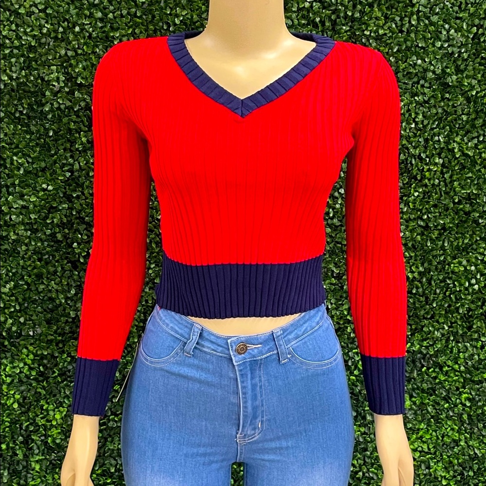 V neck cropped sweater